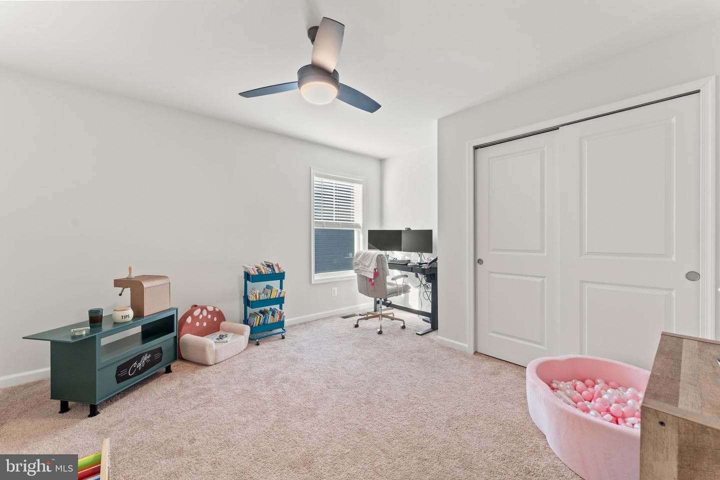 462 Coastal Avenue photo 33