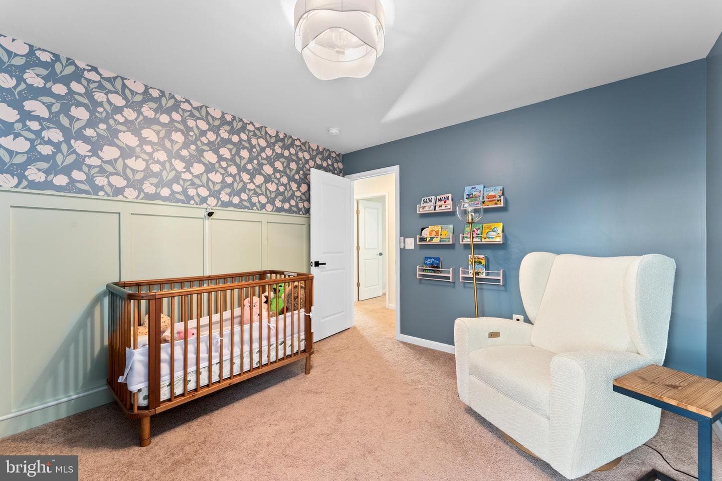 462 Coastal Avenue photo 37