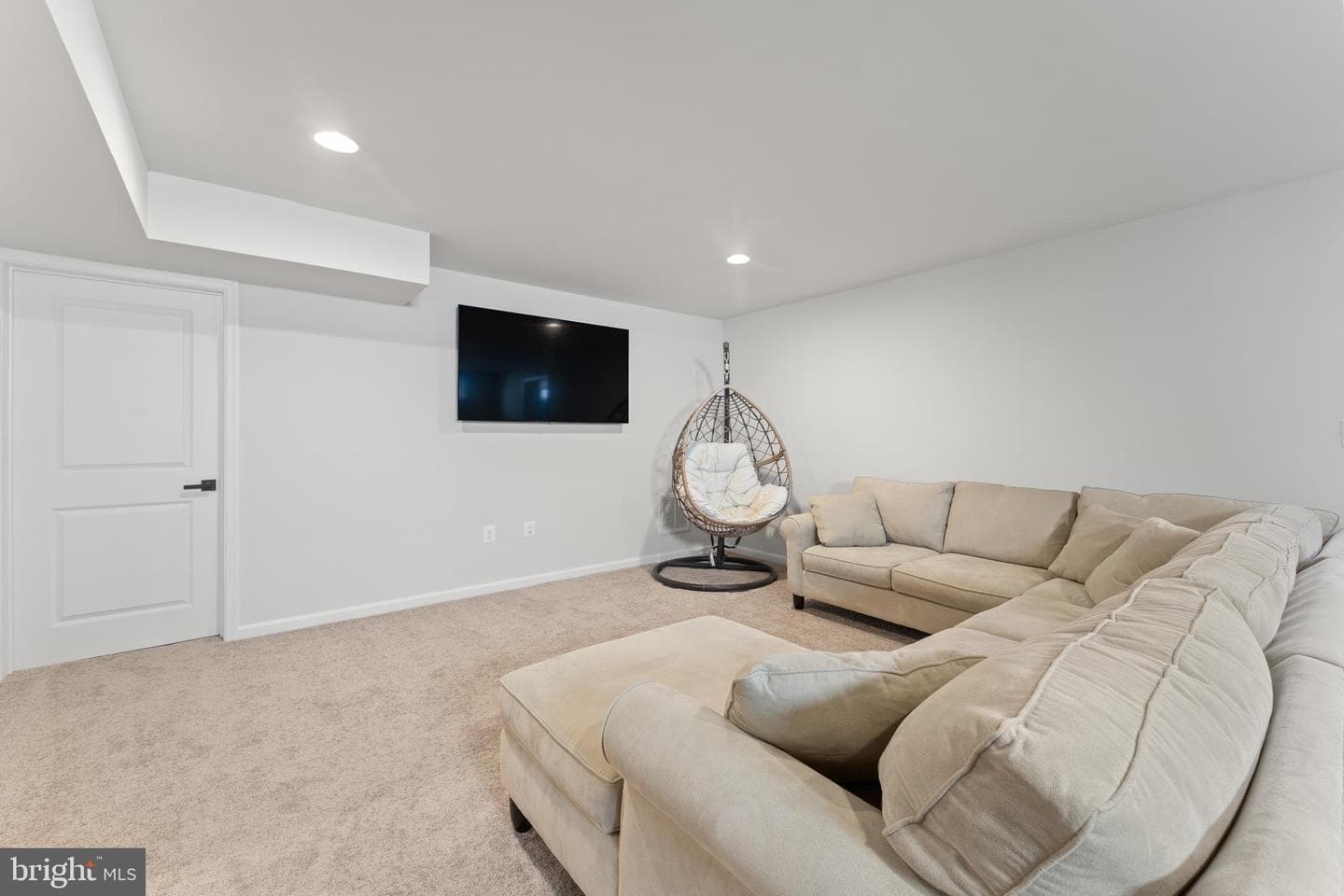 462 Coastal Avenue photo 43