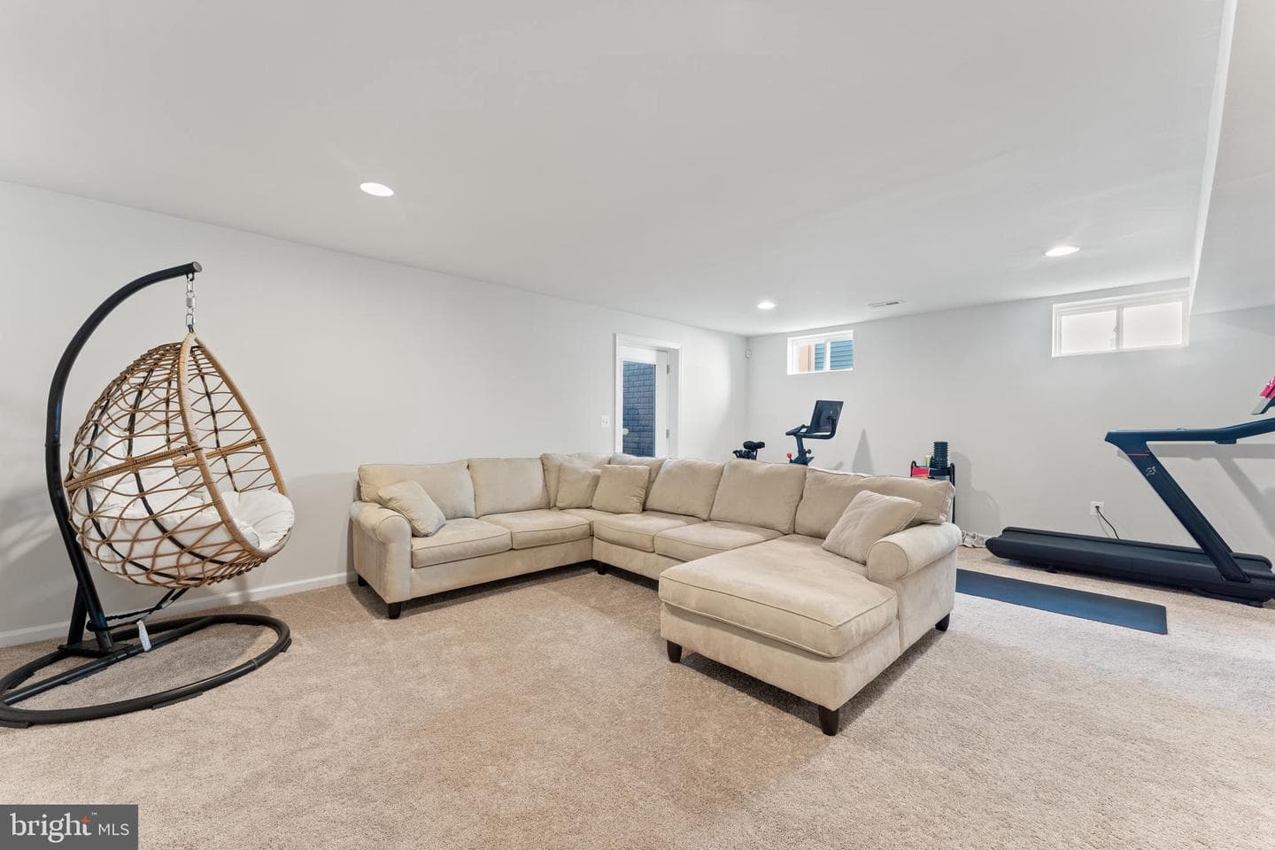 462 Coastal Avenue photo 44