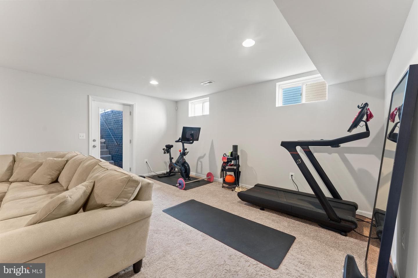 462 Coastal Avenue photo 46