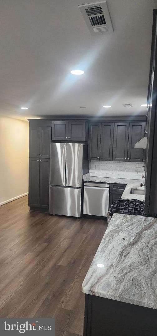 309 Burnside Avenue photo 40