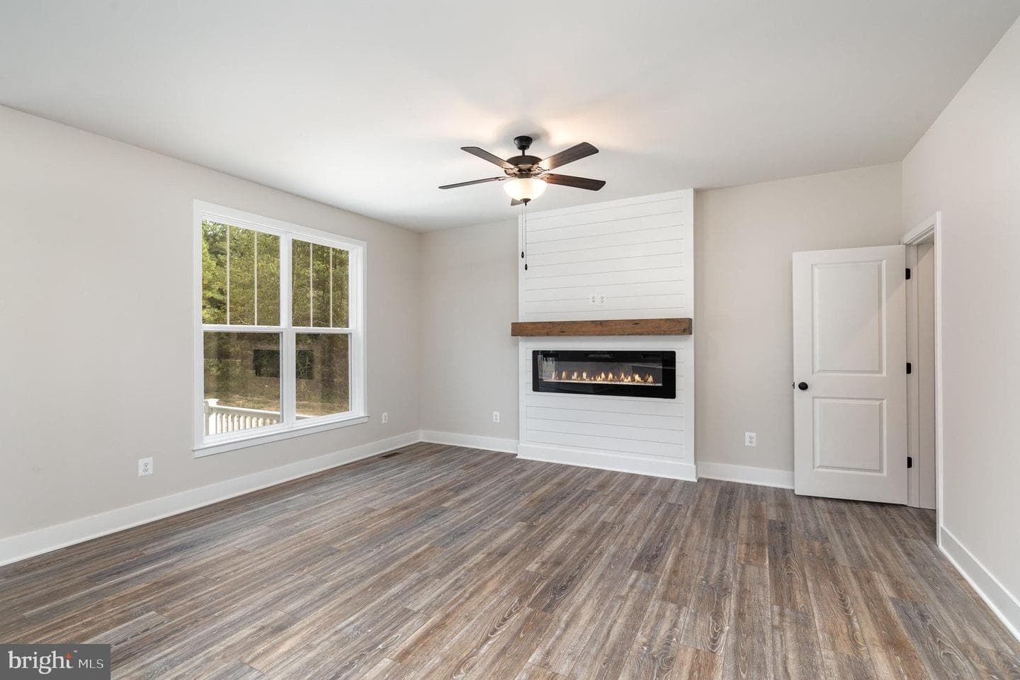 1008 Lakeview Drive photo 8