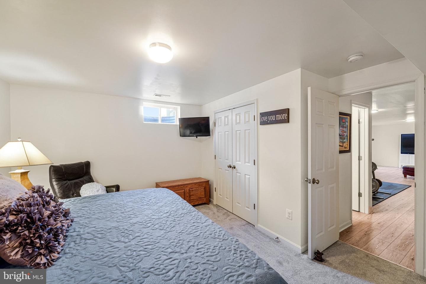 40 Evanston Court photo 34