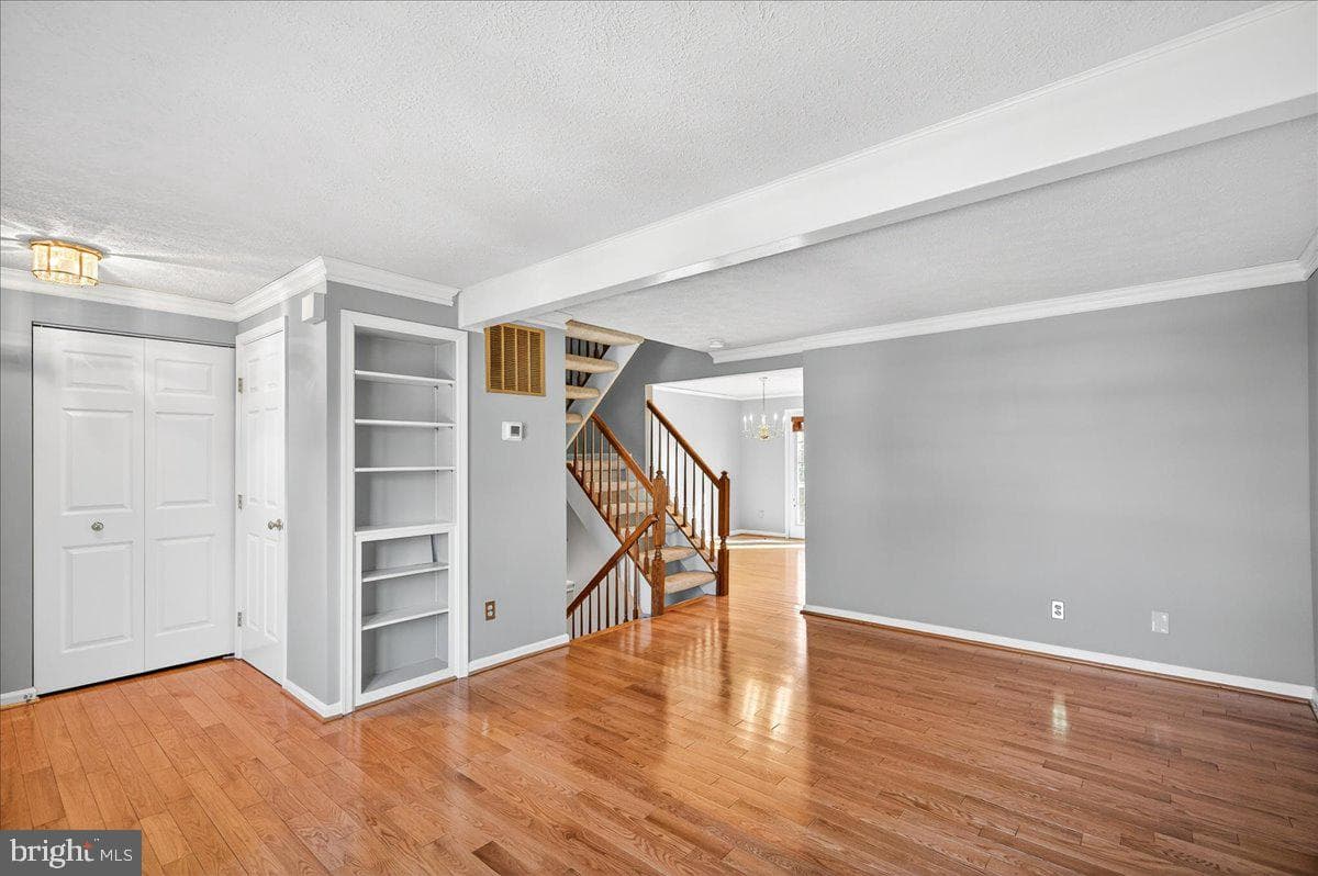 605 Ridgecrest Court photo 10