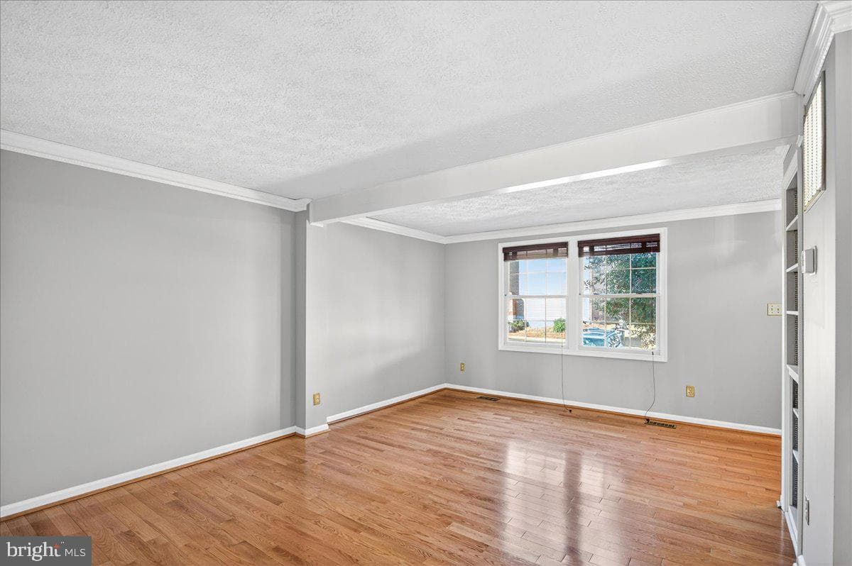 605 Ridgecrest Court photo 12
