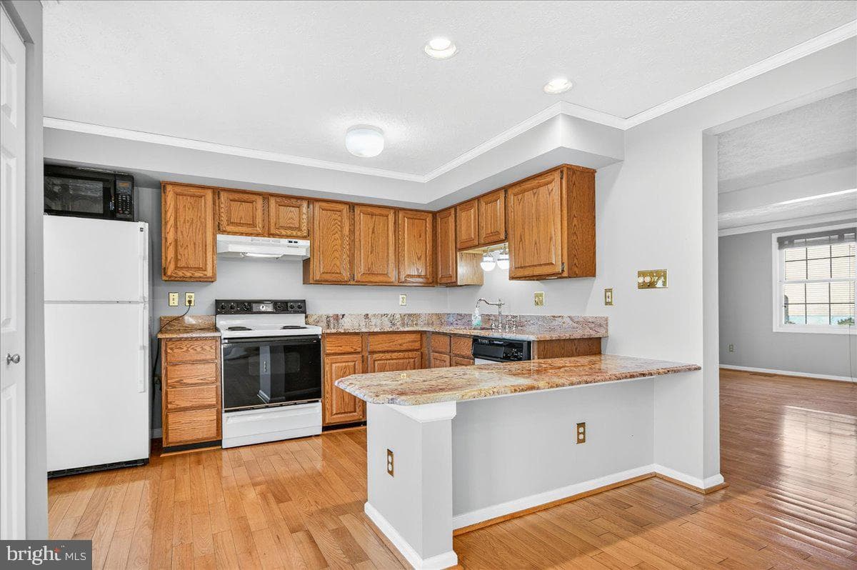 605 Ridgecrest Court photo 16