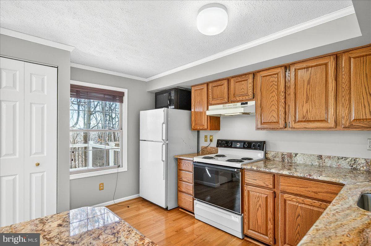 605 Ridgecrest Court photo 18