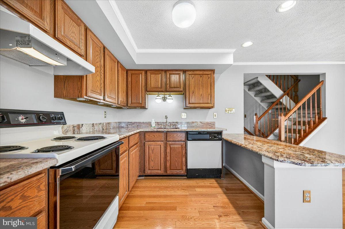605 Ridgecrest Court photo 19