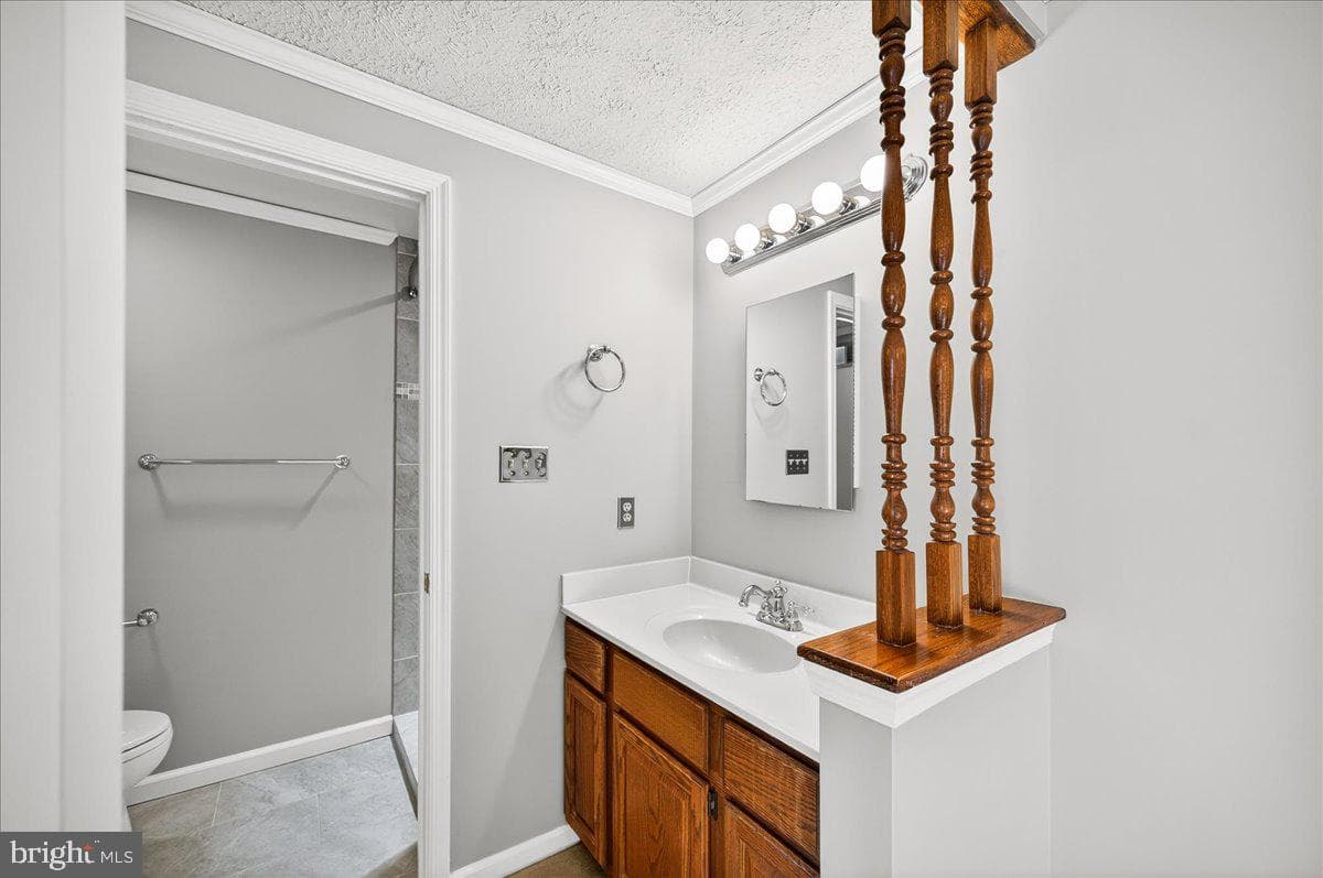 605 Ridgecrest Court photo 23