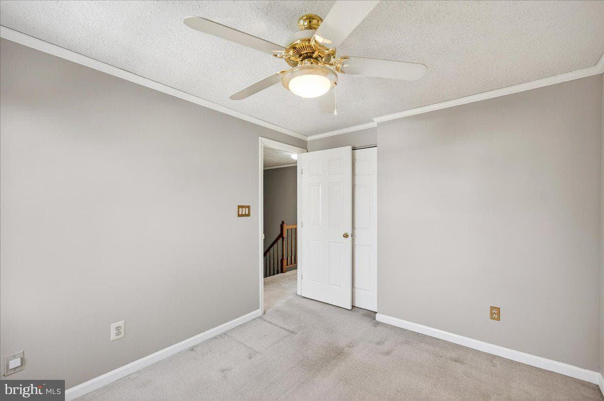 605 Ridgecrest Court photo 30