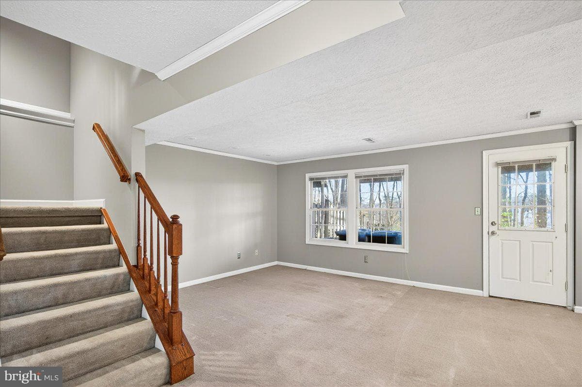 605 Ridgecrest Court photo 35