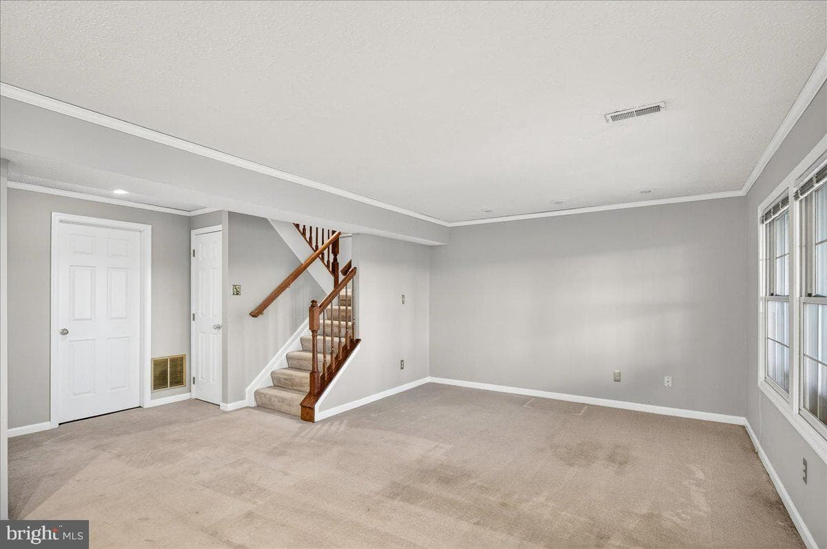 605 Ridgecrest Court photo 37