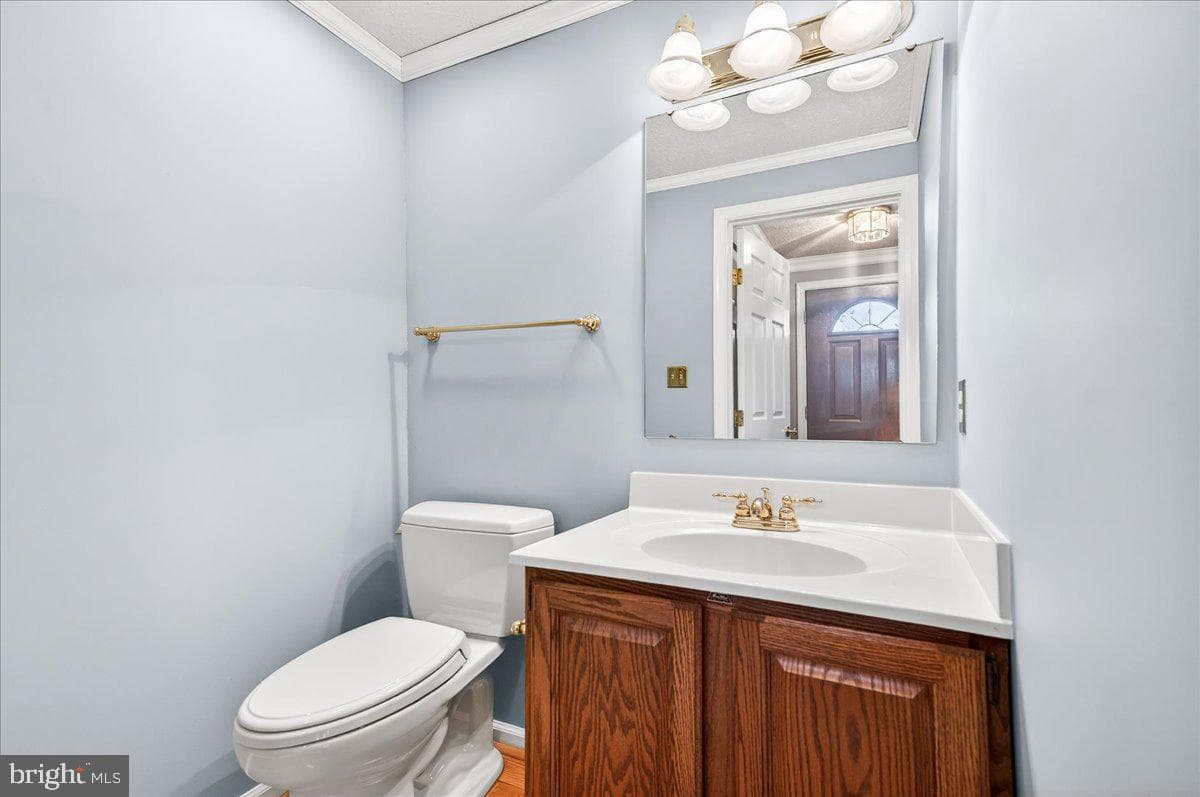 605 Ridgecrest Court photo 8