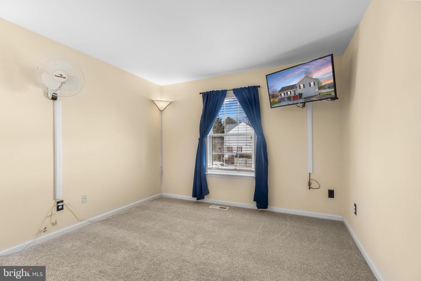 4 Tamerlane Drive photo 14