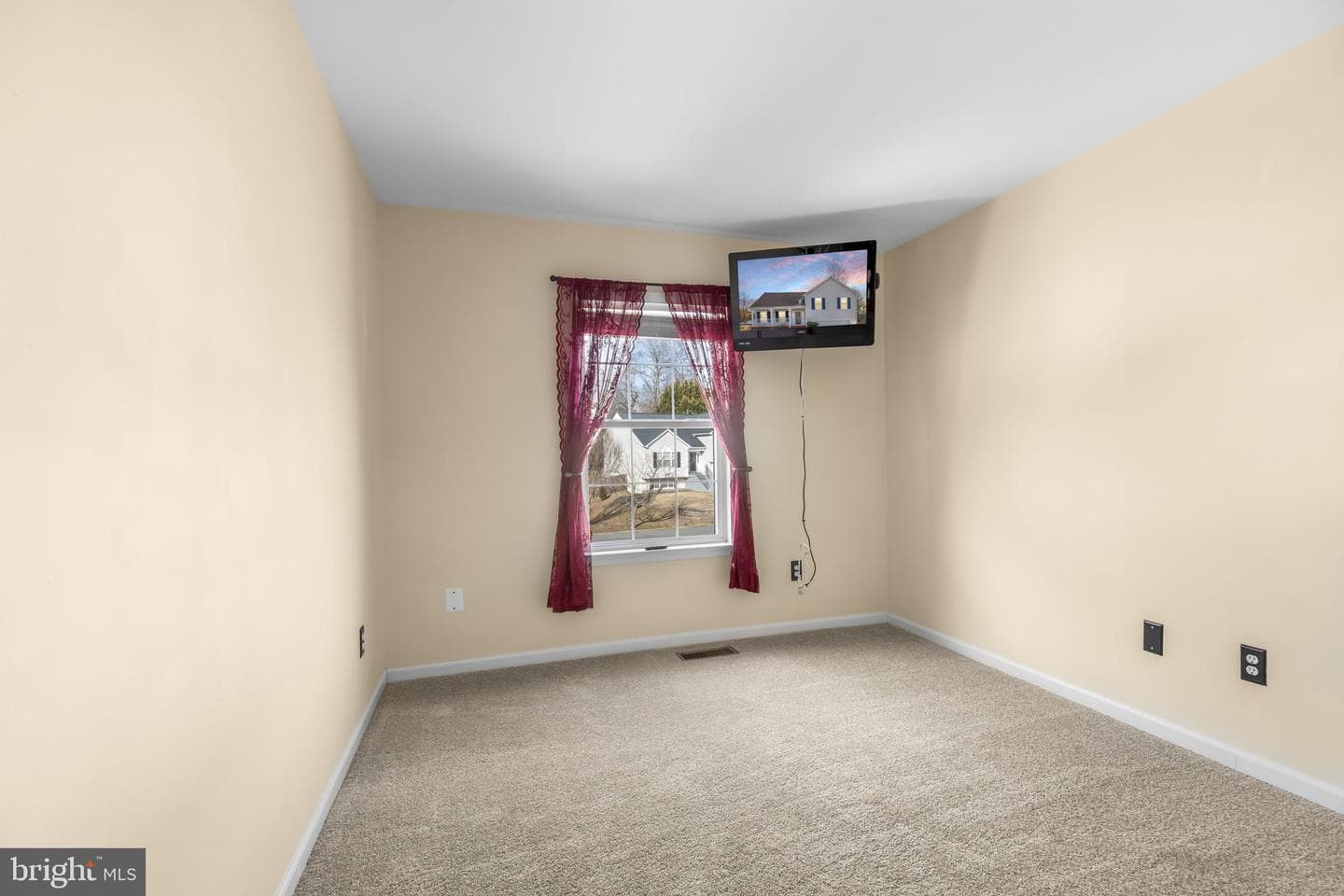 4 Tamerlane Drive photo 15