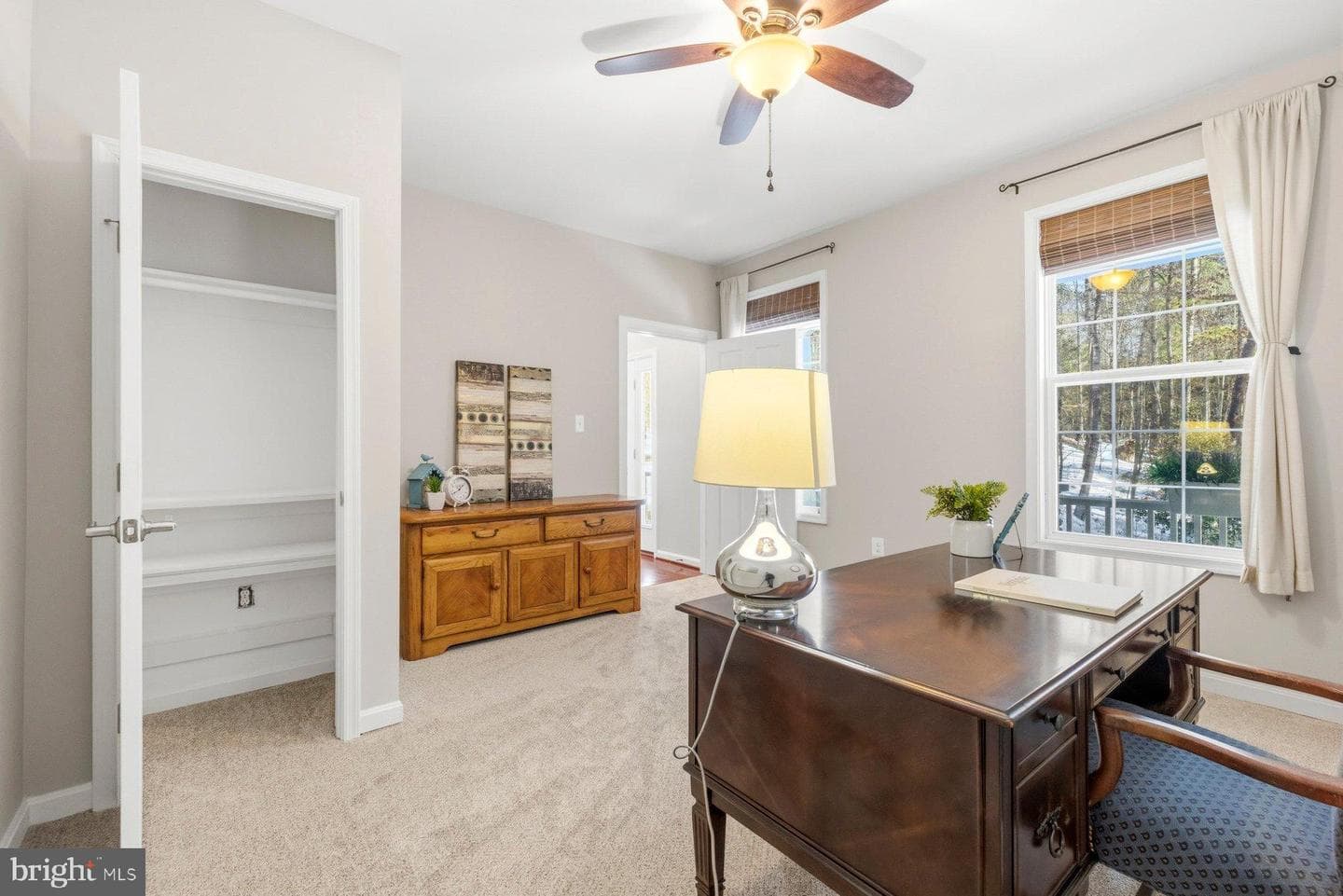 53 Queen Laurens Court photo 14