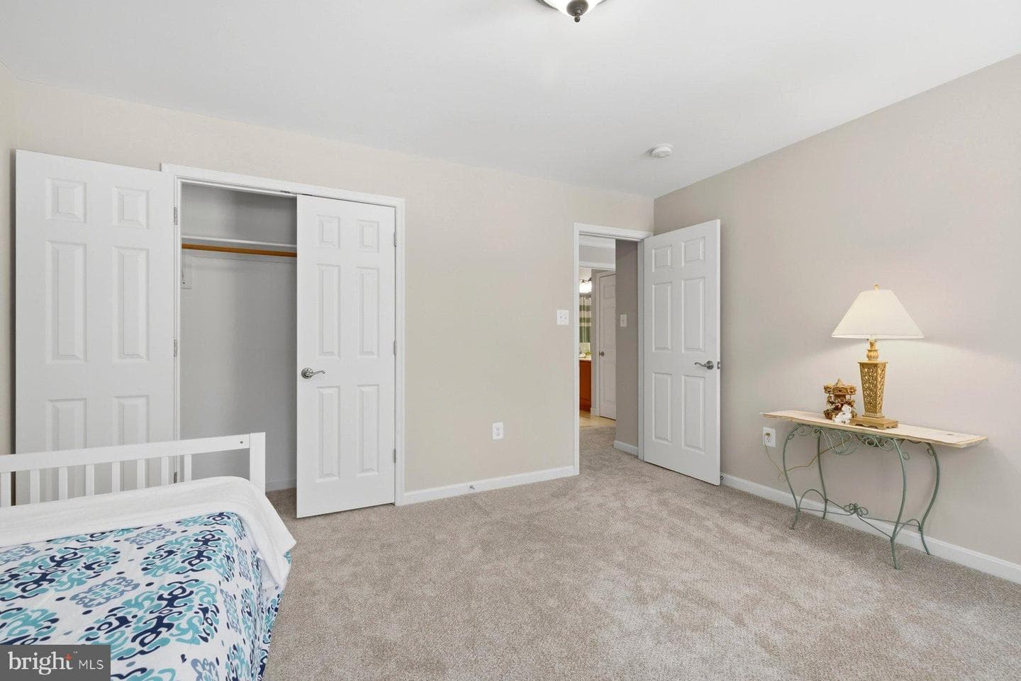 53 Queen Laurens Court photo 33