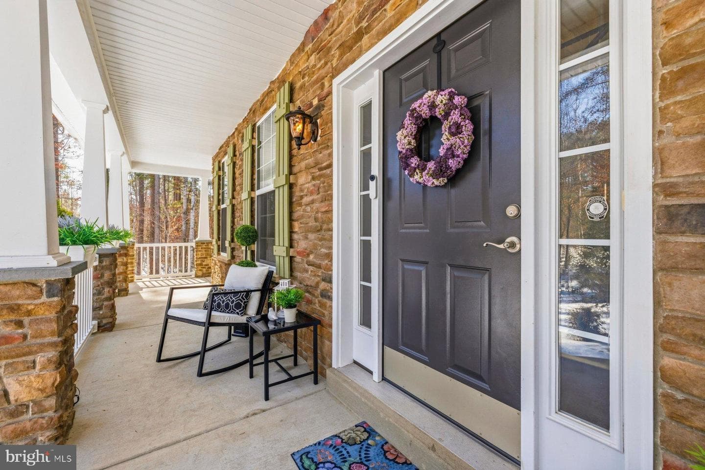 53 Queen Laurens Court photo 4