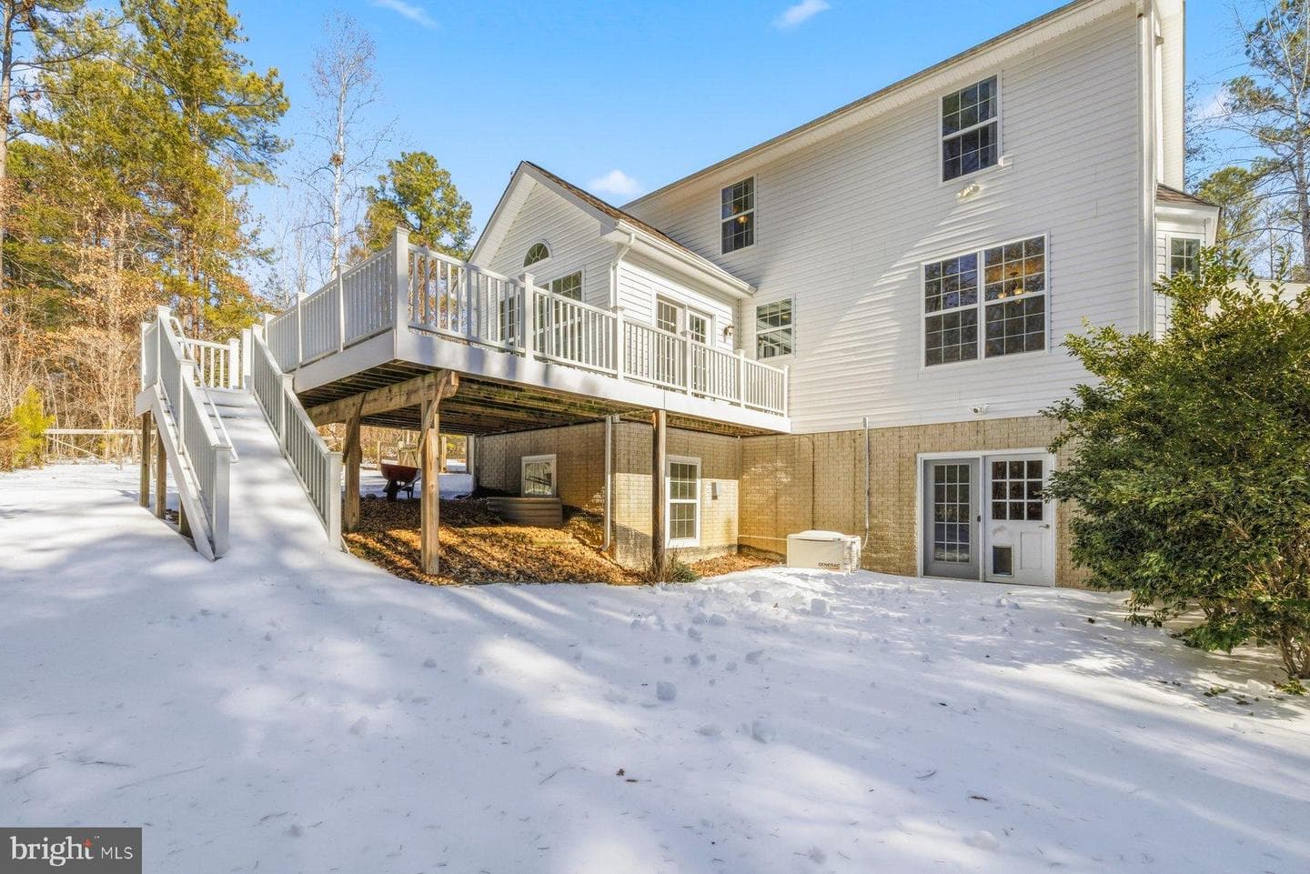 53 Queen Laurens Court photo 51