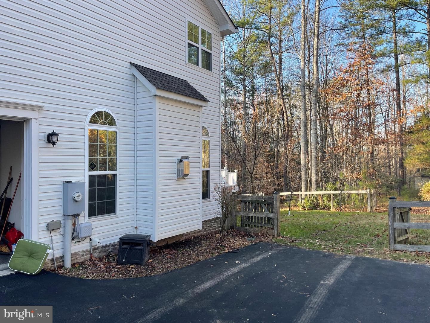 53 Queen Laurens Court photo 69