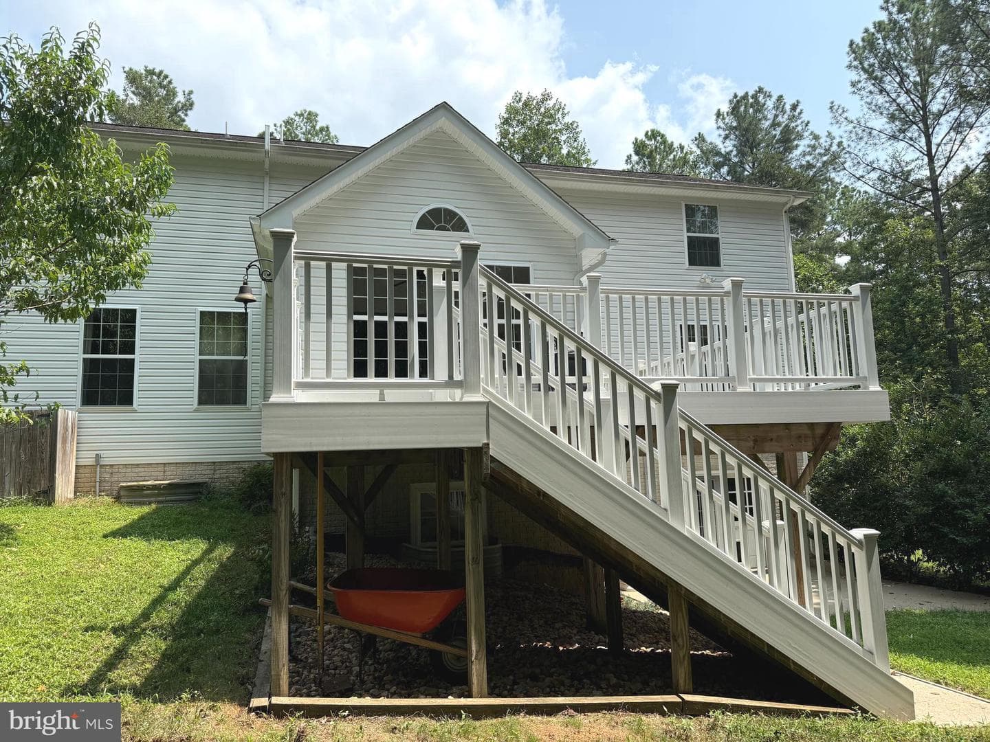 53 Queen Laurens Court photo 80