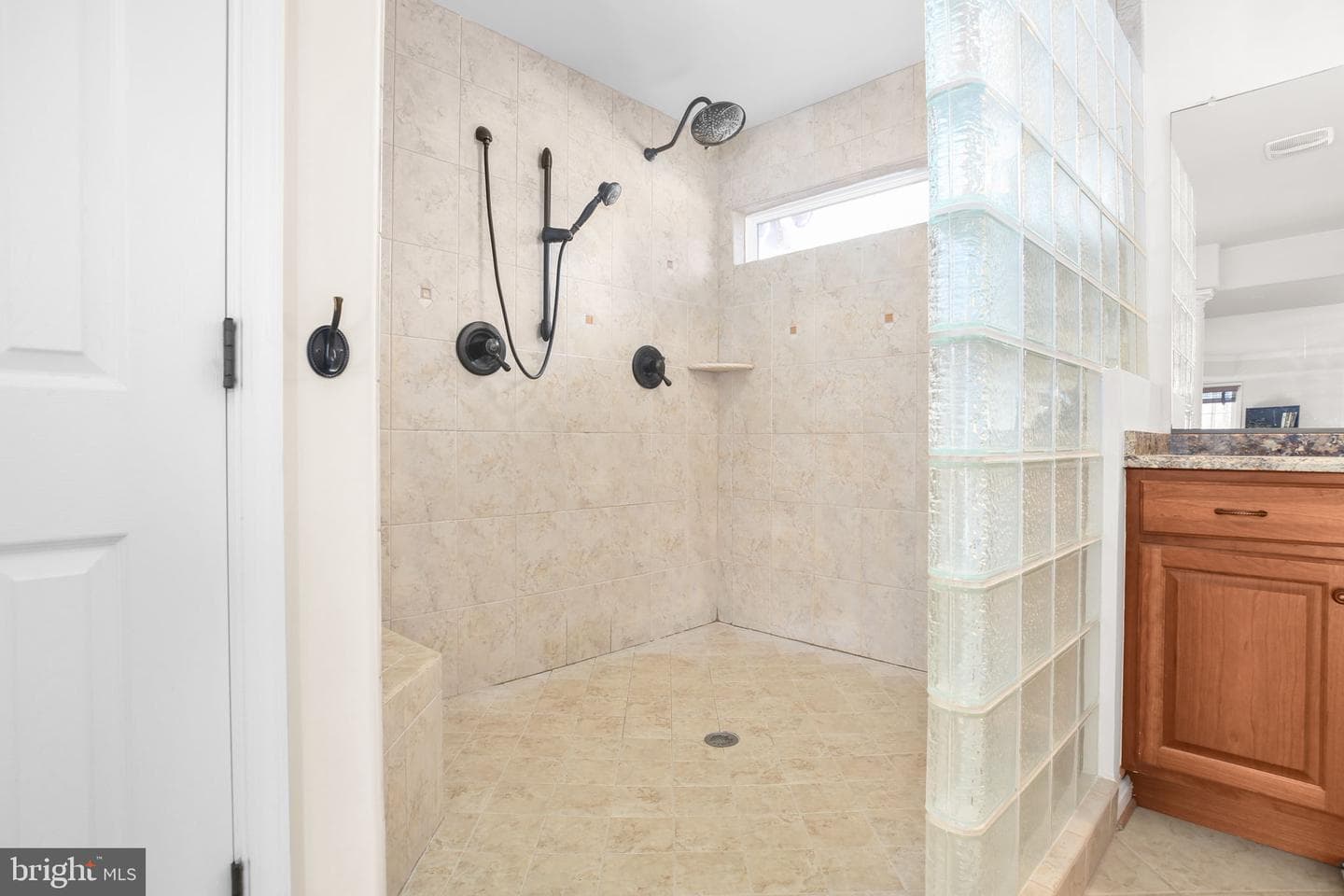 42 Kinsley Lane photo 32