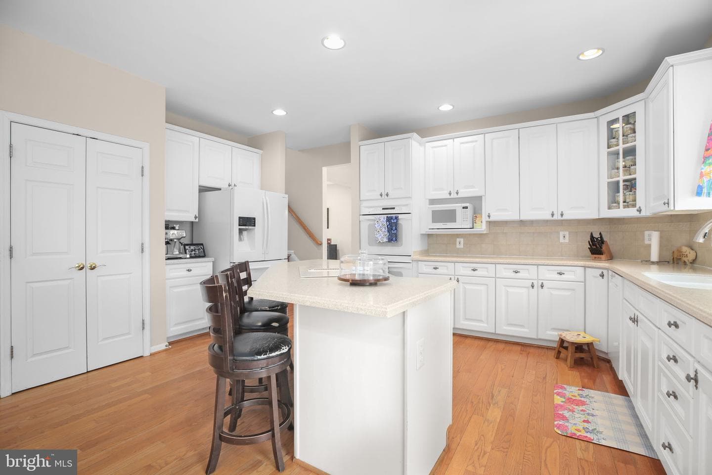 45 Crestwood Lane photo 10