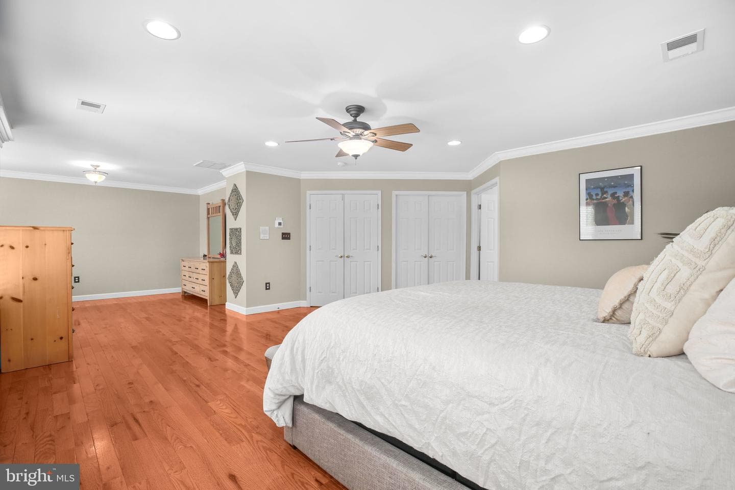 45 Crestwood Lane photo 20