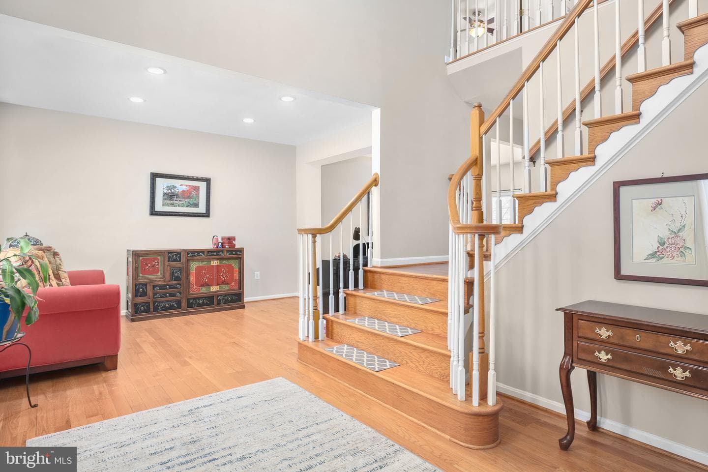 45 Crestwood Lane photo 3