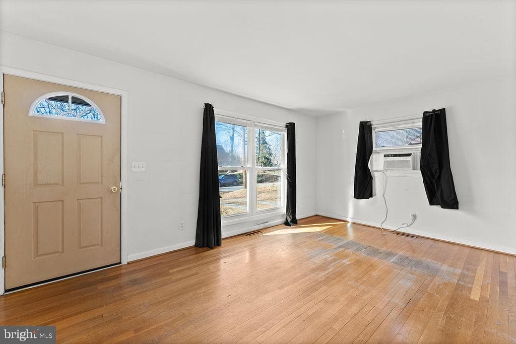 15 Winston Place photo 2