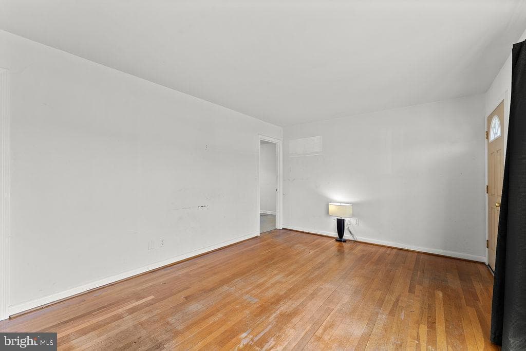15 Winston Place photo 4