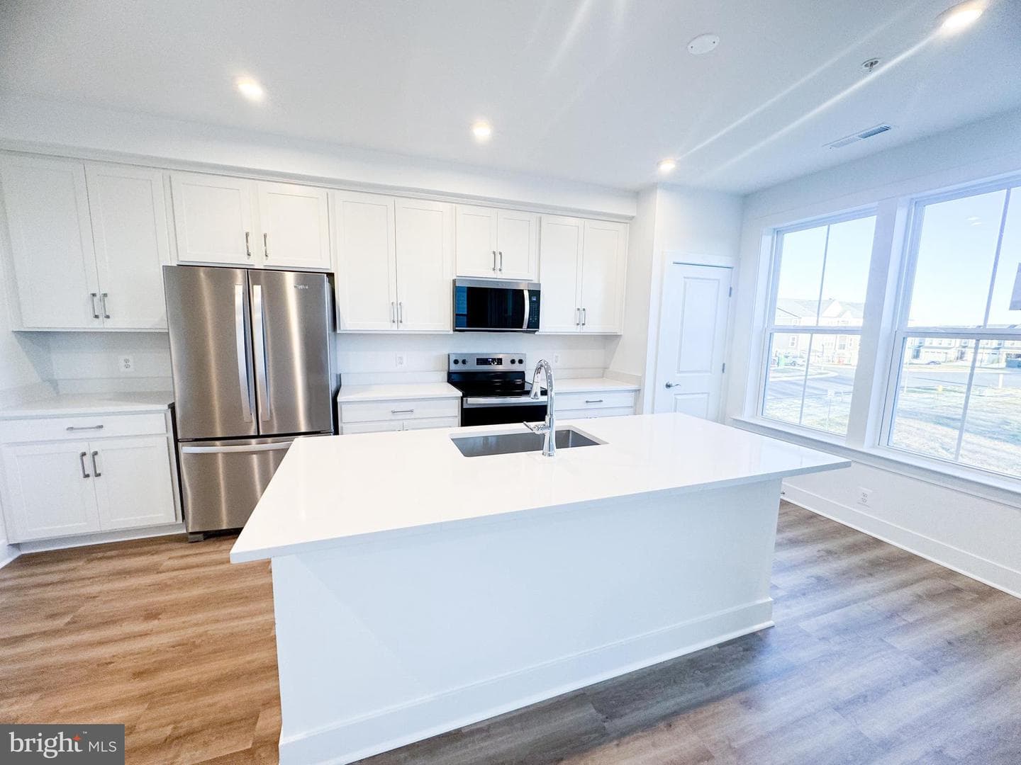 242 Violet Way #1 photo 4