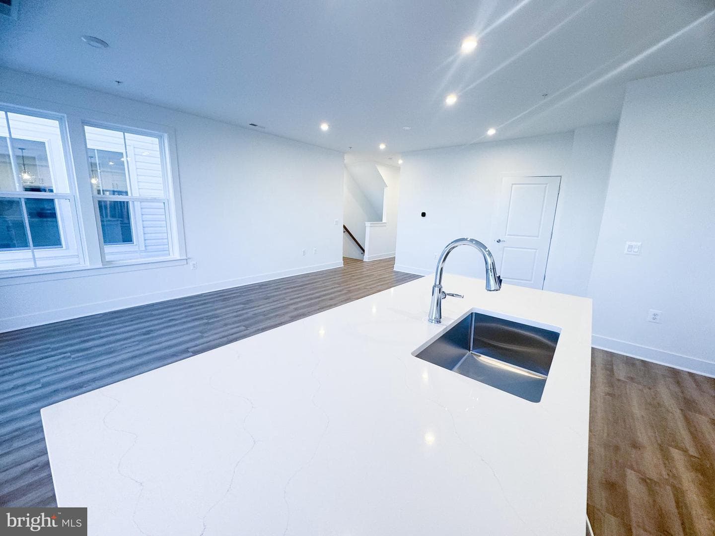 242 Violet Way #1 photo 6