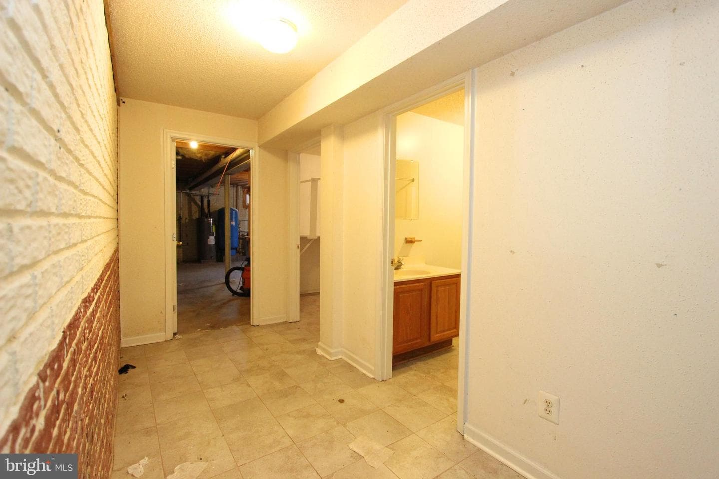 111 Green Acre Drive photo 19