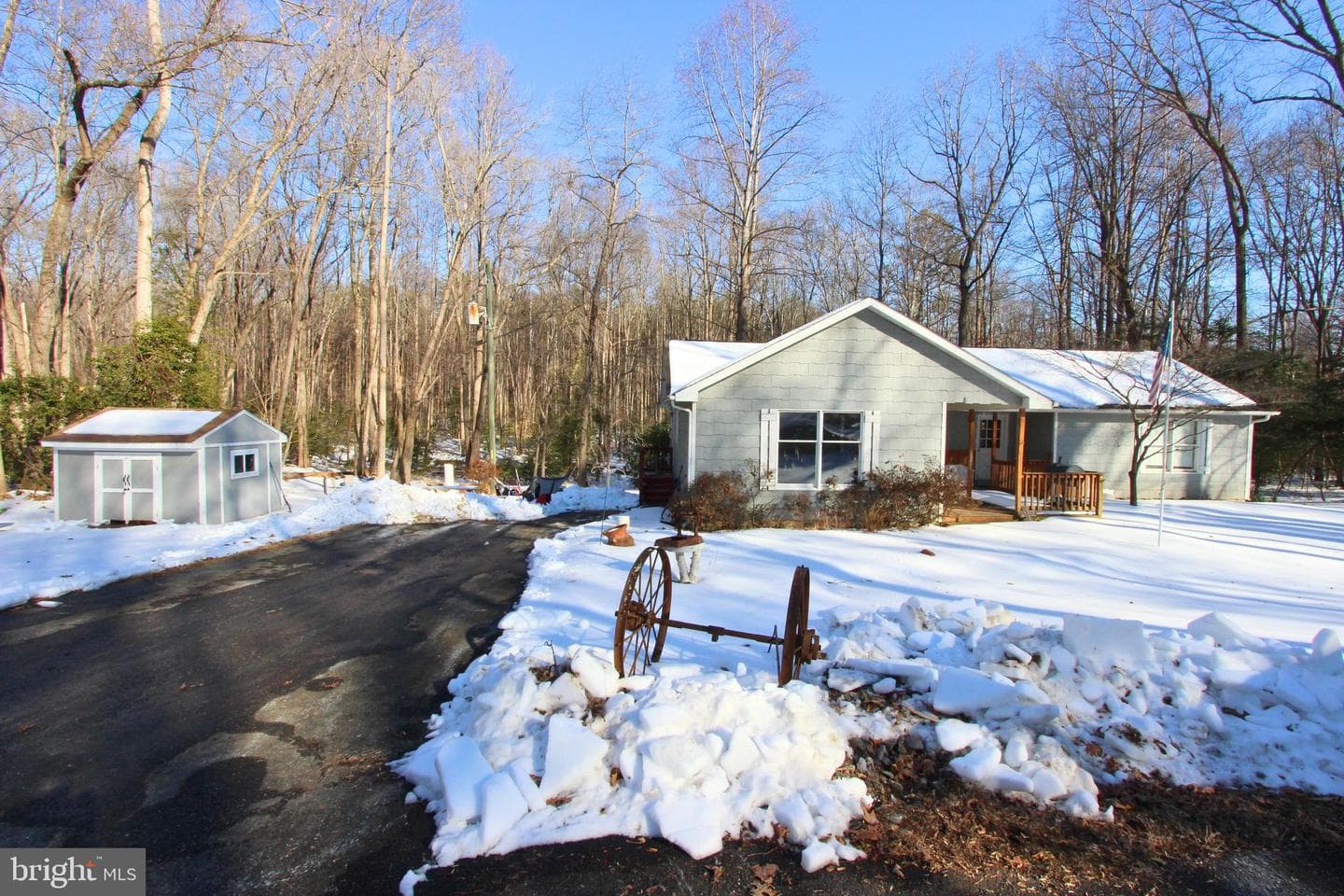 111 Green Acre Drive photo 2