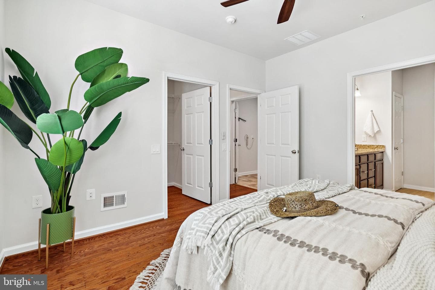 21 Fenwick Drive photo 28
