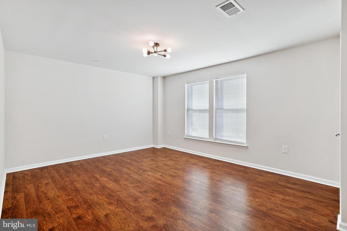 21 Fenwick Drive photo 41