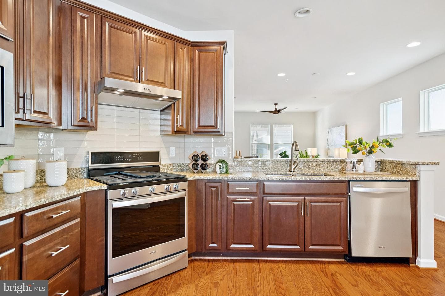 21 Fenwick Drive photo 6