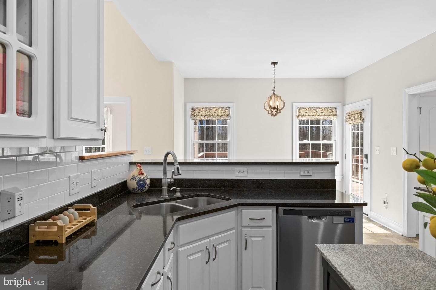 240 Poplar Road photo 13