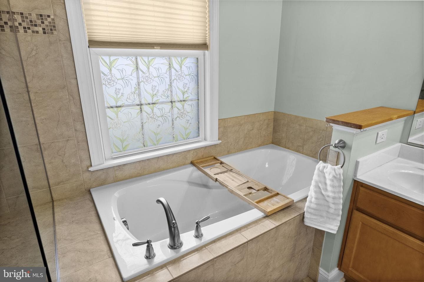 240 Poplar Road photo 37
