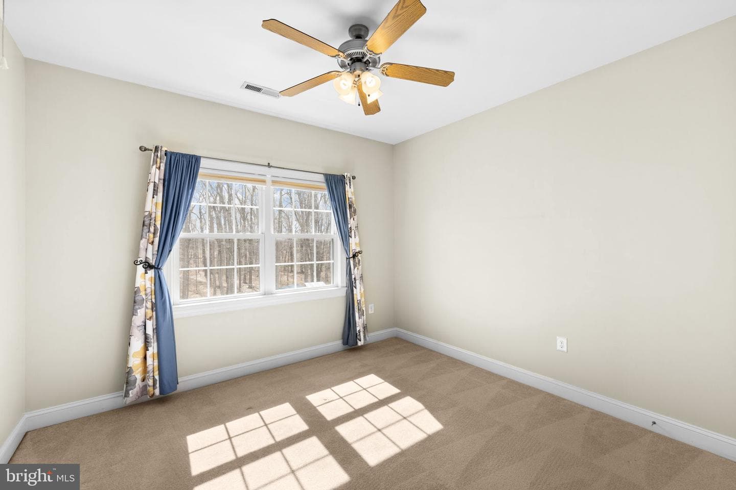 240 Poplar Road photo 39