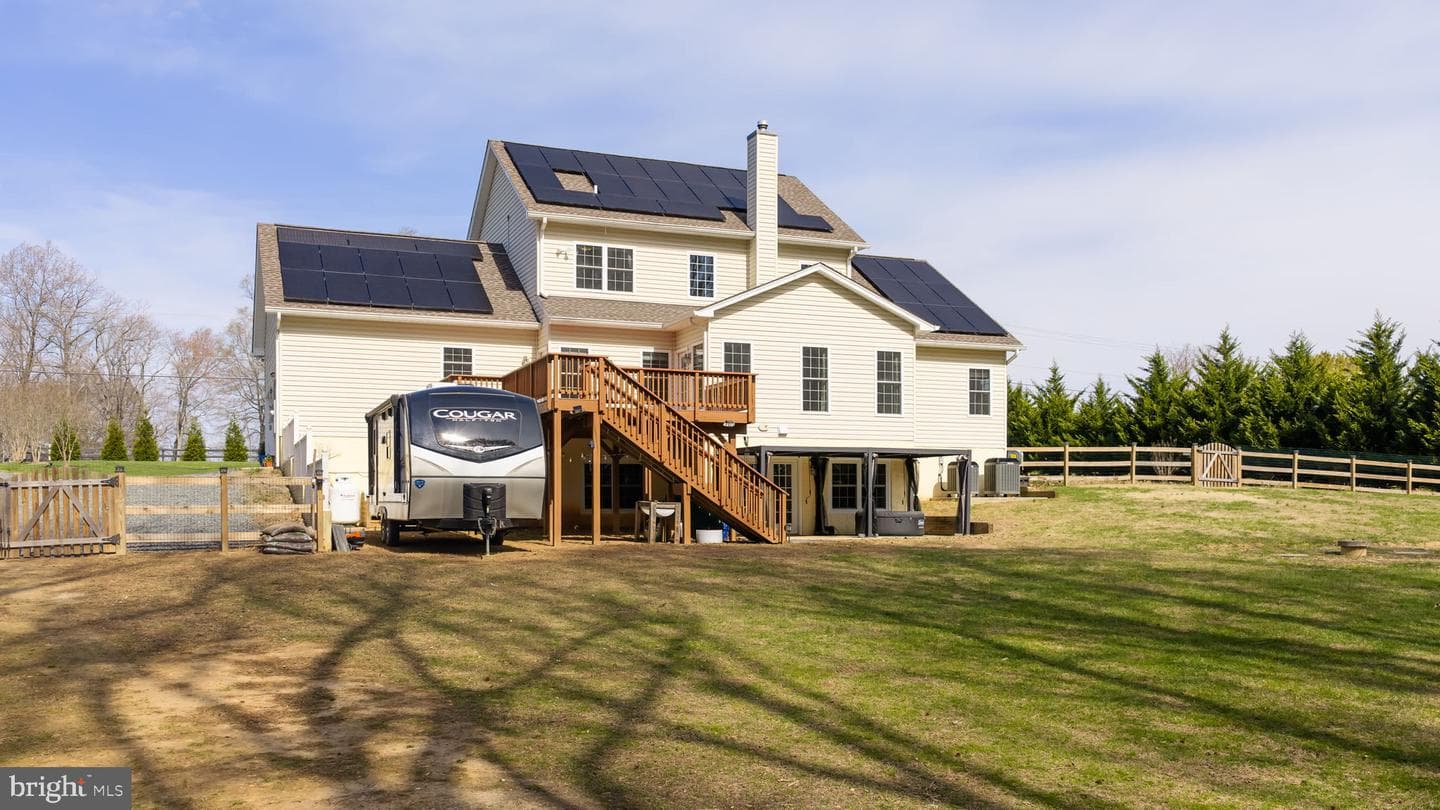 240 Poplar Road photo 61
