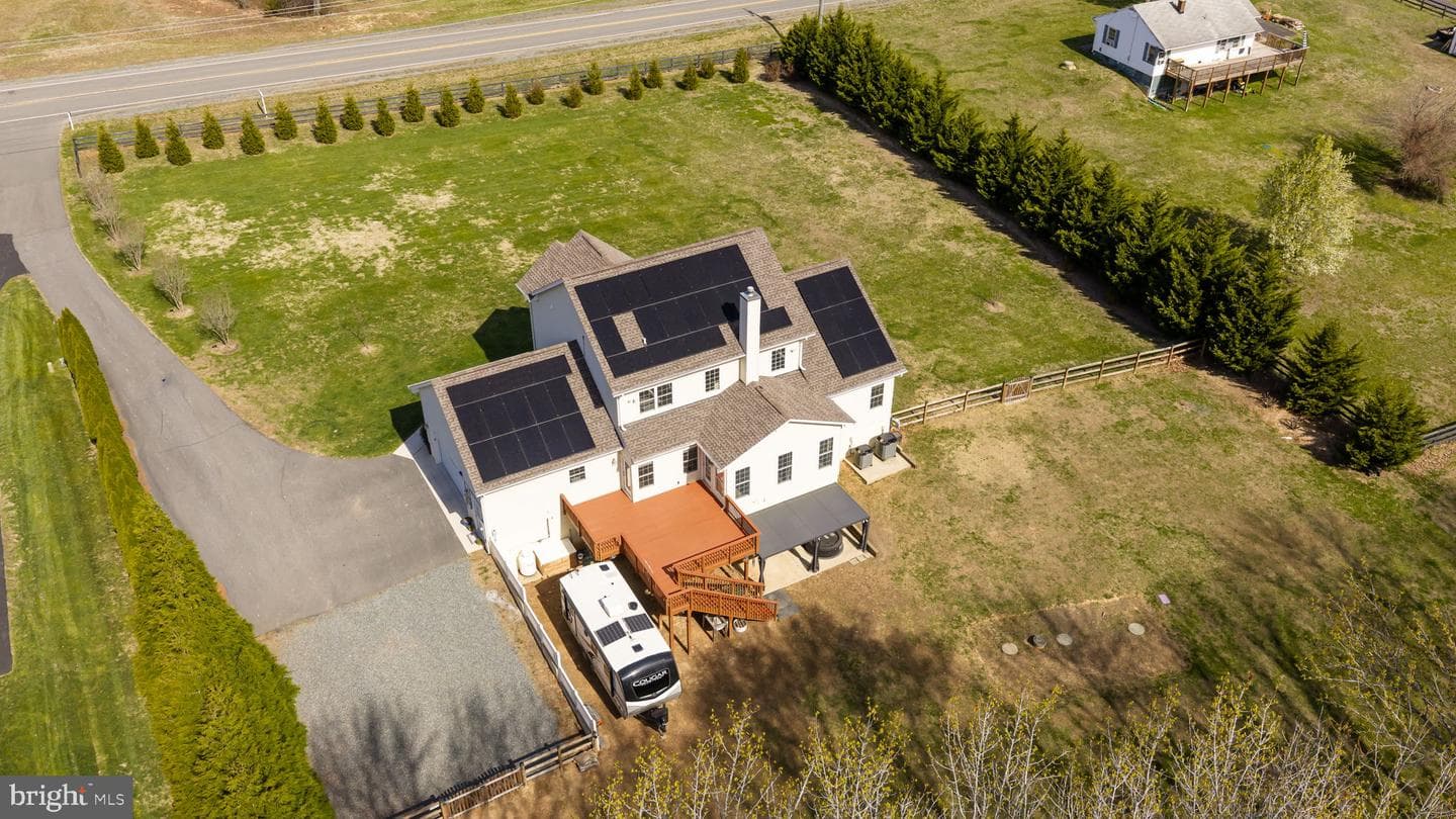 240 Poplar Road photo 63