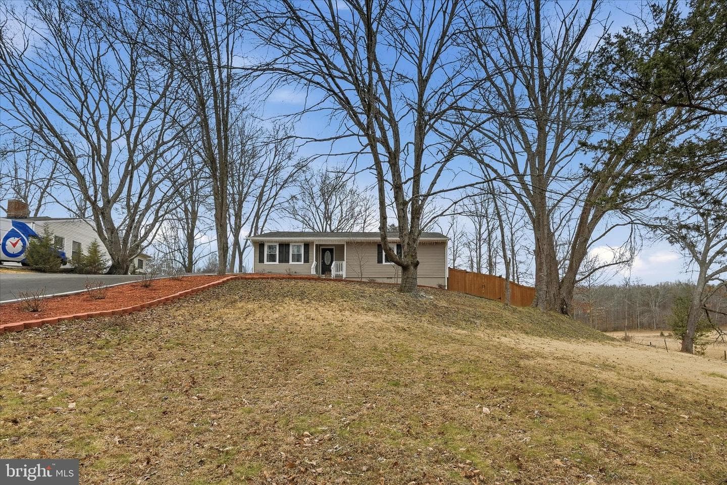 911 Walnut Drive photo 2