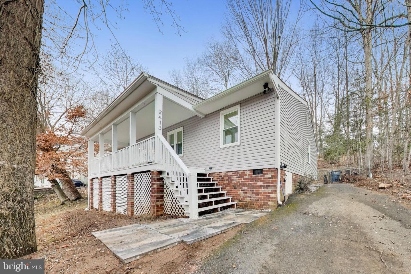 2413 Harpoon Drive photo 2