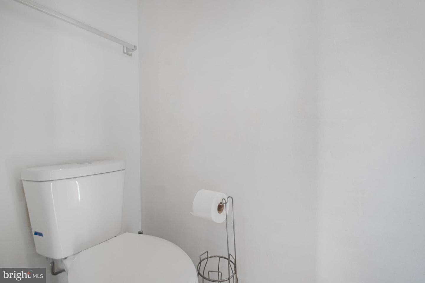 213 Lakeview Court photo 10