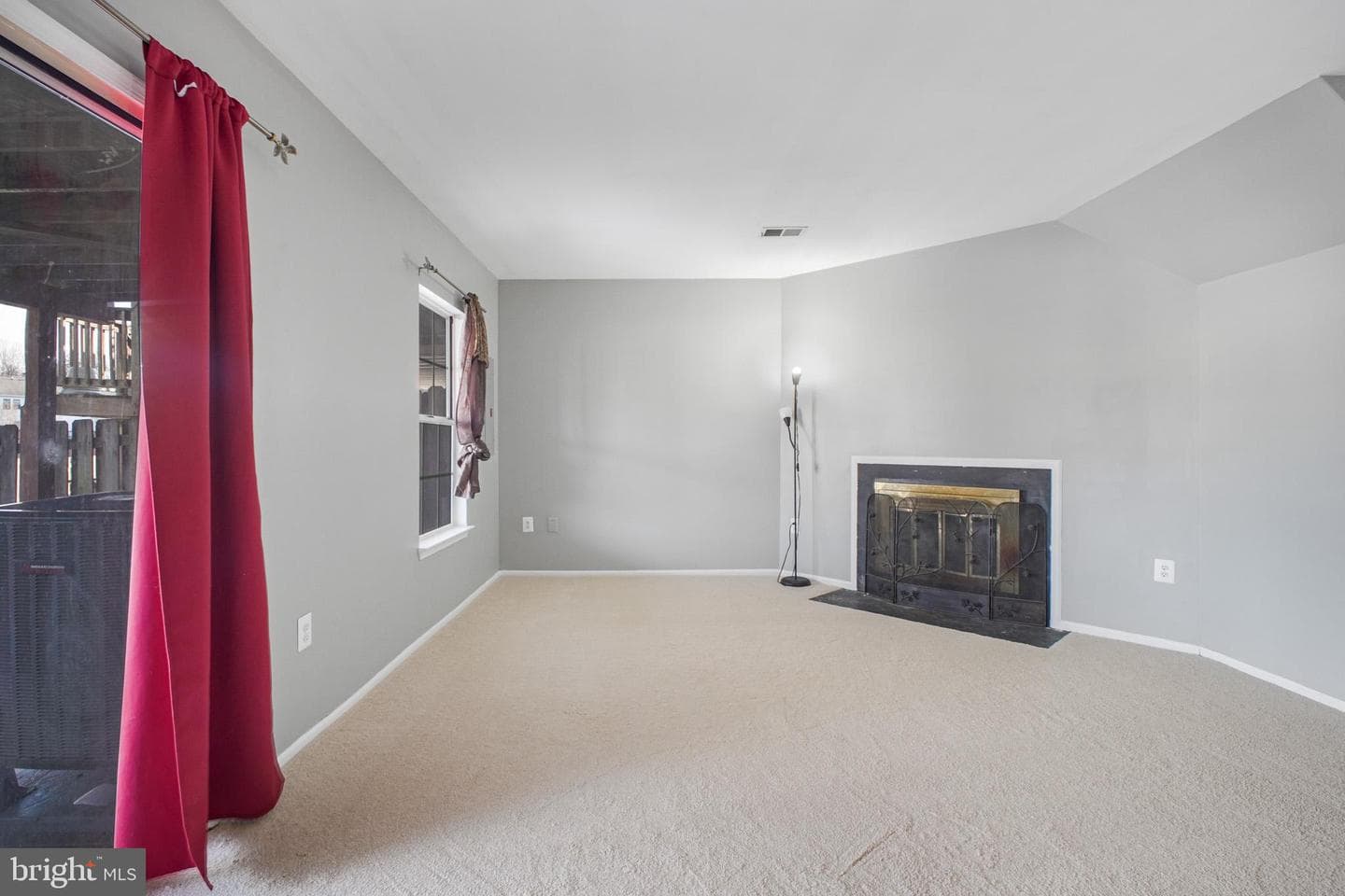 213 Lakeview Court photo 11