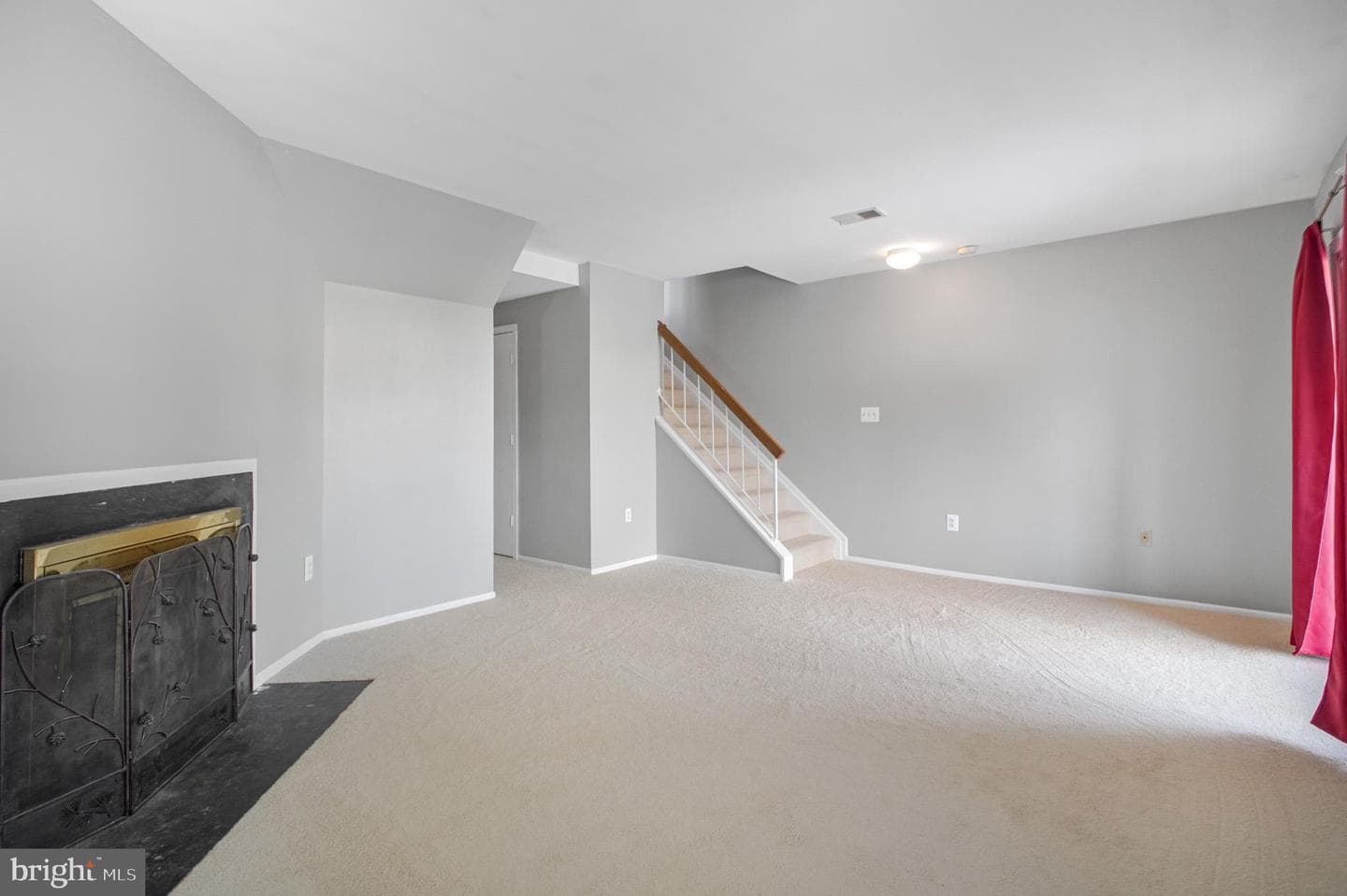 213 Lakeview Court photo 13