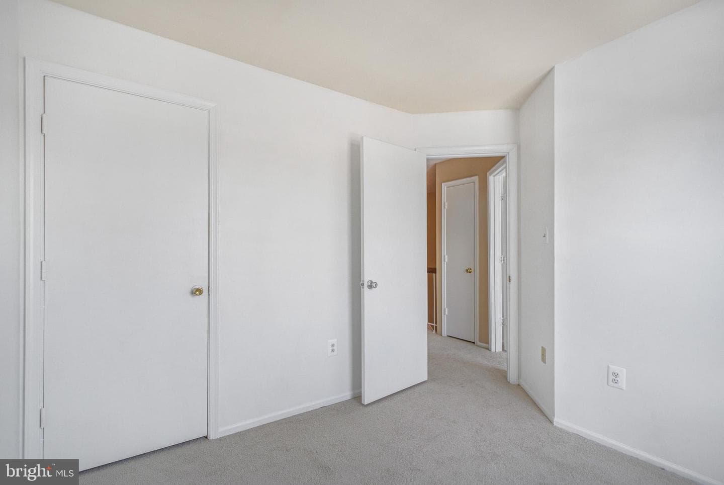 213 Lakeview Court photo 19